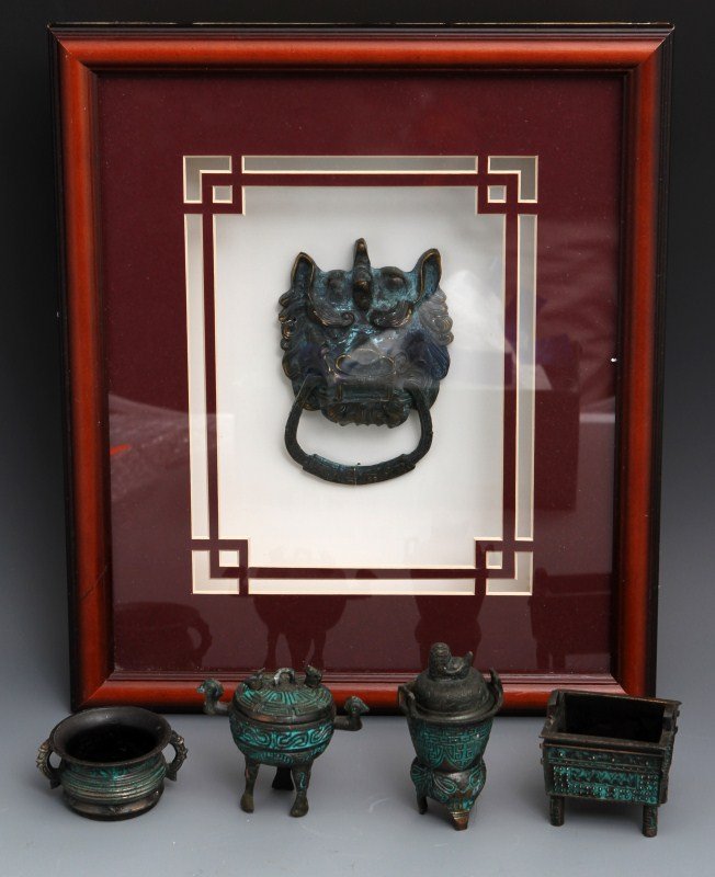 CHINESE DECORATIVE DOOR KNOCKER AND VESSELS