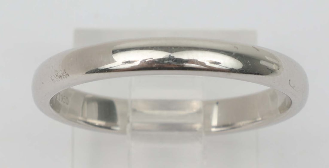 PLATINUM TIFFANY WEDDING BAND (1 of 2)