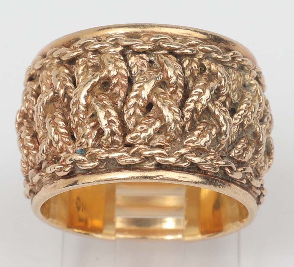 14K YELLOW GOLD WOVEN STYLE BAND RING: 14K yellow gold woven style band ring. 14 mm wide Size: 6 Weight: 10.5 grams Must be paid by Certified Check, money order, or wire transfer ($15 fee). NO CREDIT OR PERSONAL CHECK PAYMENTS FOR THESE IT