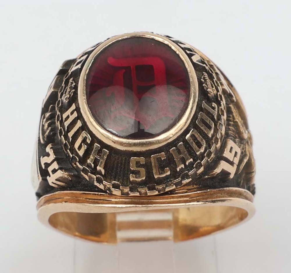 14K HIGH SCHOOL CLASS RING DUNEDIN 1974: 18K Yellow gold 1974 Dunedin class ring. Herff Jones brand. Size: 10 Weight: 16.4 grams Must be paid by Certified Check, money order, or wire transfer ($15 fee). NO CREDIT OR PERSONAL CHECK PAYMENTS F