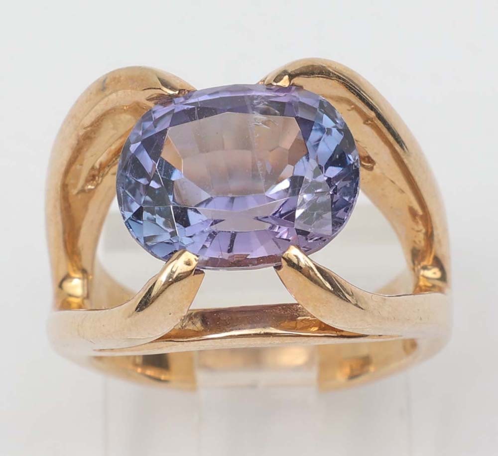 14K SPLIT SHANK TANZANITE RING
