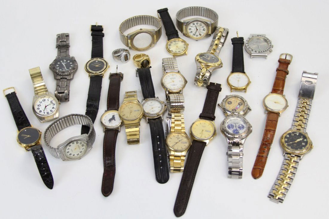 (21) LOT OF MENS WRISTWATCHES: (21) LOT OF MENS WRISTWATCHES Lot of 21 miscellaneous men's watches including, Fossil, Pulsar, Seiko, Adolfo and more.