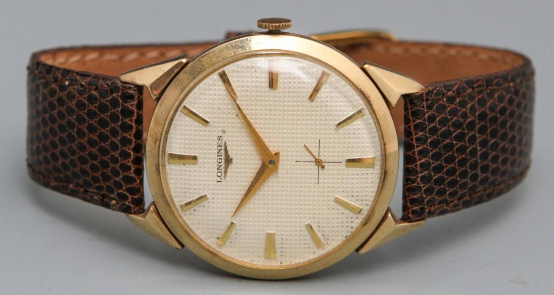 LONGINES 1955 MANUAL WRISTWATCH: LONGINES 1955 MANUAL WRISTWATCH Longines men's 1955 manual wristwatch, 17 jewel unadjusted 23Z movement, 10K gold filled case by Schwab & Wuischpard case no. 363069, serial no. 9791002, gold toned bat