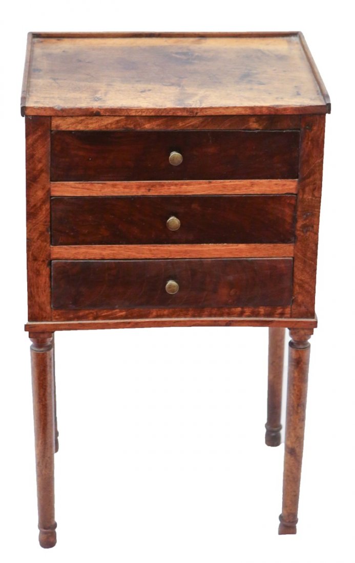 19TH CENTURY OAK SILVERWARE THREE DRAWER CHEST: 19TH CENTURY OAK SILVERWARE THREE DRAWER CHEST Oak Silverware chest, three drawers, 19th century. Size: 30 x 17 x 13"