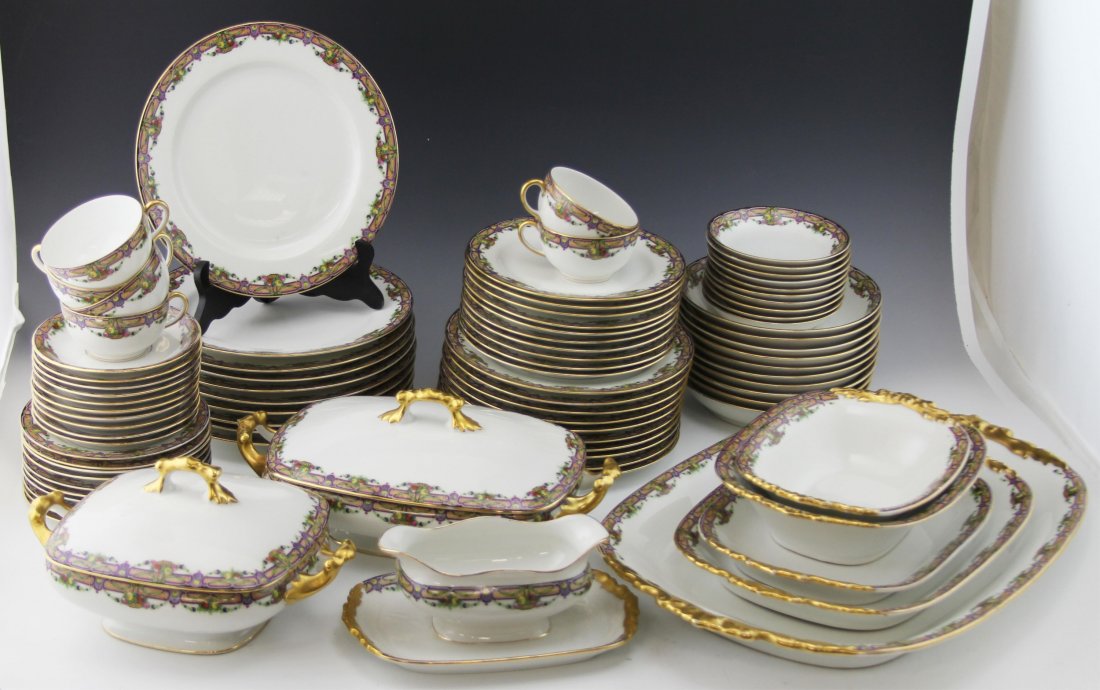 (84) PIECES OF LIMOGES ROSE PATTERN CHINA: (84) PIECES OF LIMOGES ROSE PATTERN CHINA Eighty-four pieces of Limoges France rose pattern china. Includes ten of each of the following: saucers, salad plates, dessert plates, dinner plates, regular 
