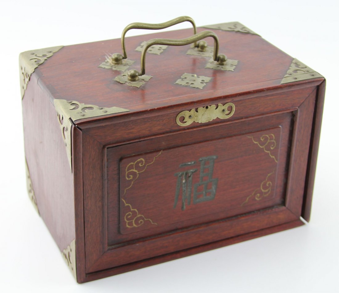 VINTAGE BONE MAHJONG SET WITH WOODEN BOX: VINTAGE BONE MAHJONG SET WITH WOODEN BOX Vintage Mahjong set, bone with wooden storage box. Comes with four suites of tiles, scoring tiles, dice, and instruction book. Size: 9.5 x 6.5 x 6.5"