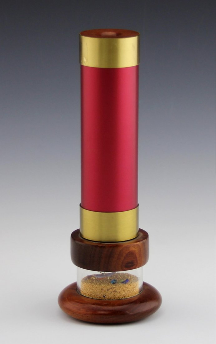 CAROL VERDE-PARETTI KALEIDOSCOPE: CAROL VERDE-PARETTI KALEIDOSCOPE Carol Verde-Paretti "Starfield" kaleidoscope. Signed. Size: 9.5"