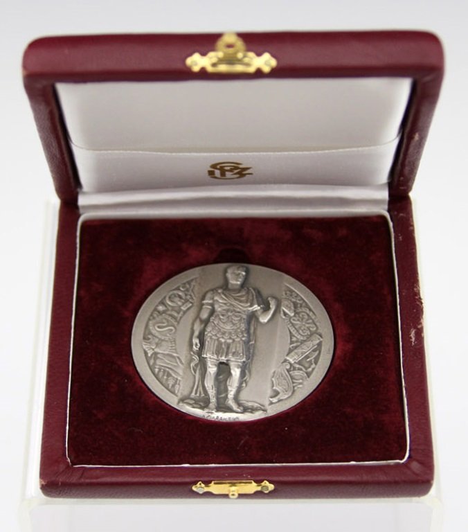 ROMAN COUNCIL PEWTER MEDALLION: ROMAN COUNCIL PEWTER MEDALLION Roman Council presentation medal, 2" diameter. Bearing the mighty arms and armaments of Caser on the obverse and the SPQR shield announcing the property of the Senate an