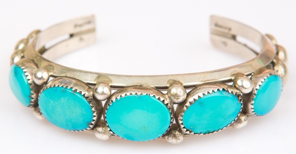 NAVAJO STERLINGS SILVER & TURQUOISE CUFF BRACELET (1 of 3)