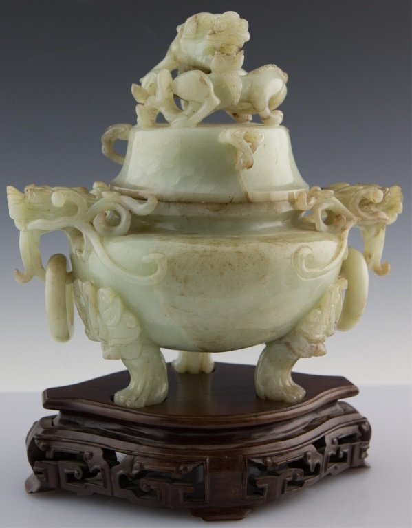 CARVED JADE DRAGON MOTIF CENSOR WITH BASE (1 of 3)