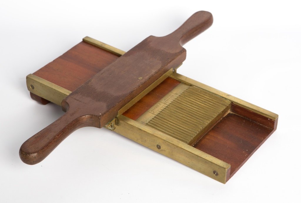 19TH CENTURY PILL ROLLER BY S. MAW SON & THOMPSON (1 of 4)