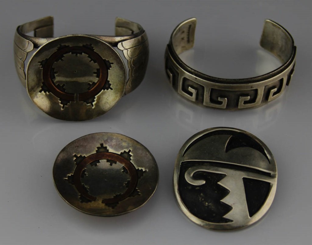 MIXED LOT NAVAJO STERLING SILVER JEWELRY (1 of 5)