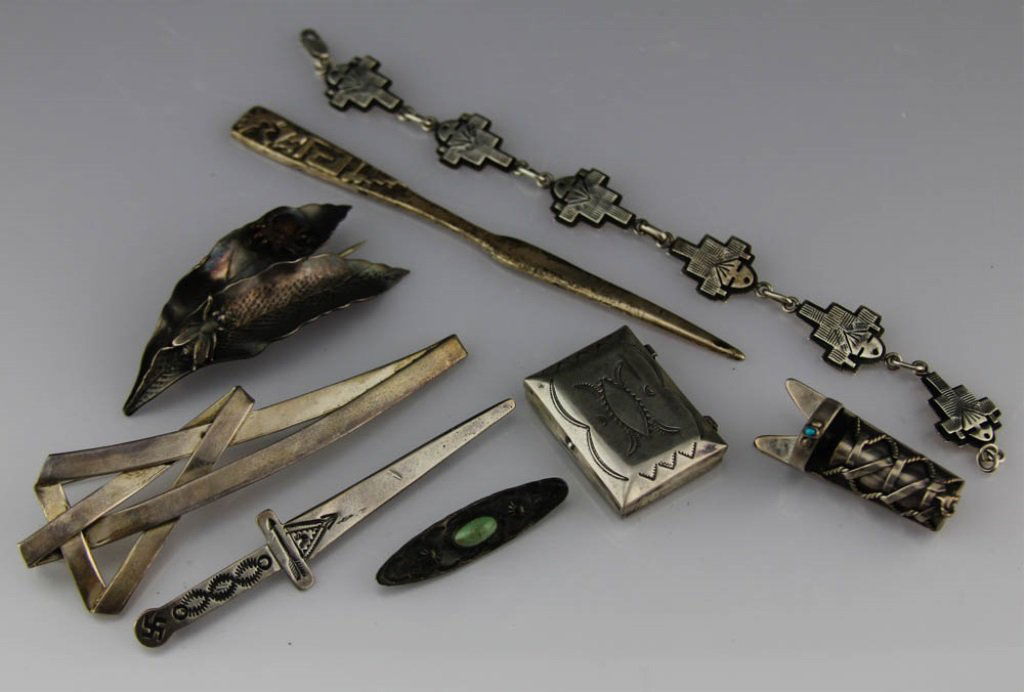 MIXED LOT NAVAJO MEXICO STERLING SILVER JEWELRY (1 of 4)