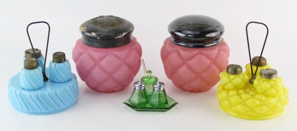 LOT OF MIXED CONDIMENT PIECES (1 of 3)