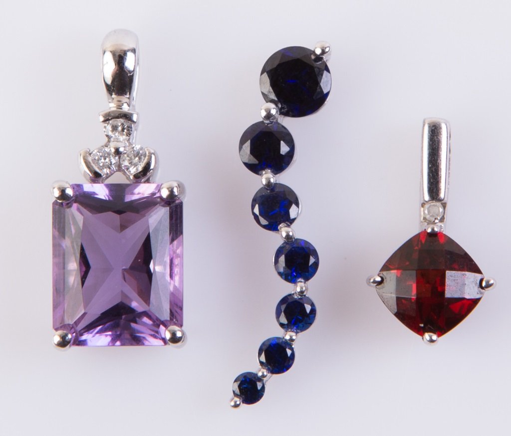 LOT OF THREE LADIES 10K WHITE GOLD PENDANTS (1 of 3)