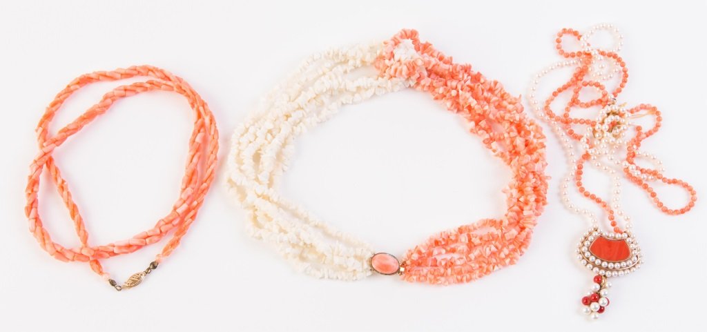 (3) LADIES CORAL BEADED NECKLACES (1 of 4)