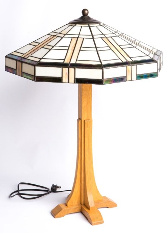 GUSTAV STICKLEY TABLE LAMP (1 of 4)