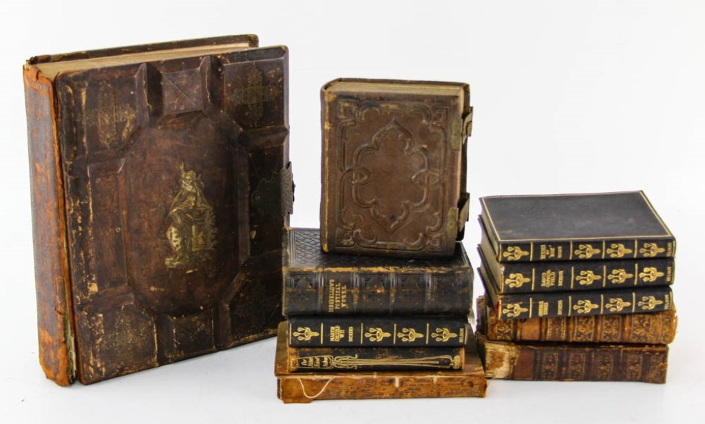 LOT OF 11 MIXED ANTIQUE BOOKS (1 of 7)