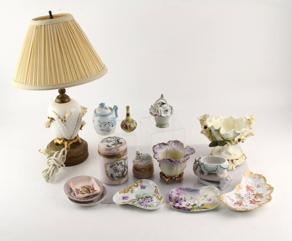 MIXED LOT OF 15 MOSTLY EUROPEAN PORCELAIN ITEMS (1 of 9)