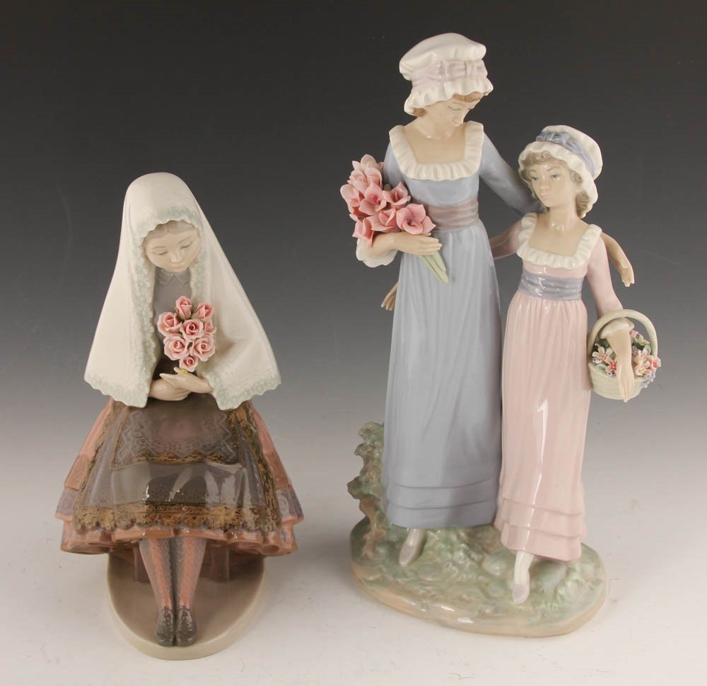 LOT OF TWO LLADRO PORCELAIN FIGURINES #5013 #5127 (1 of 7)