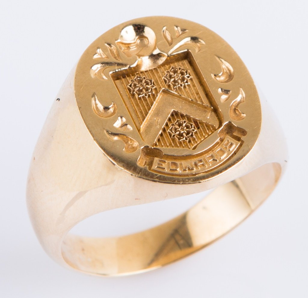 MENS 14K YELLOW GOLD EDWARDS FAMILY CREST RING (1 of 3)