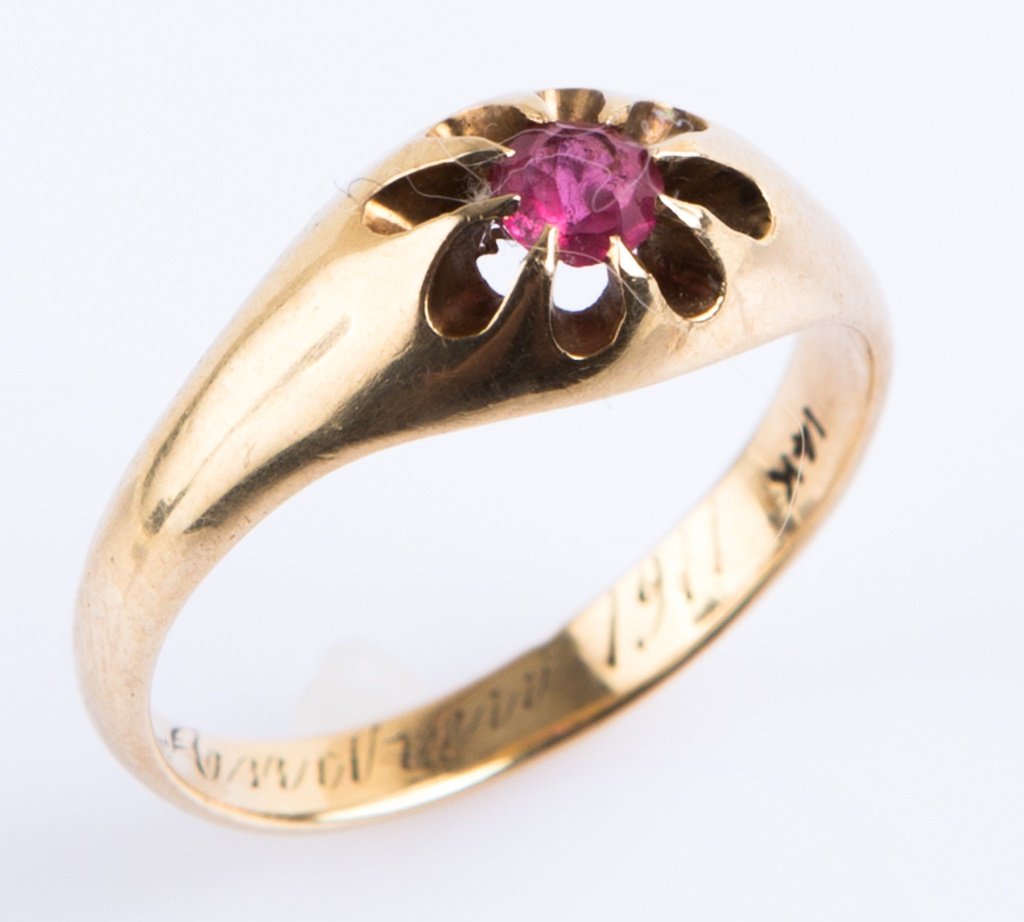 MENS 14K YELLOW GOLD RUBY RING (1 of 3)