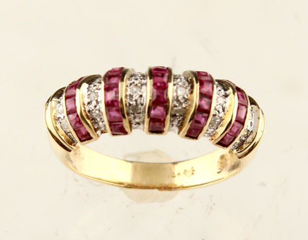 14K YELLOW GOLD RUBY DIAMOND BAND (1 of 3)