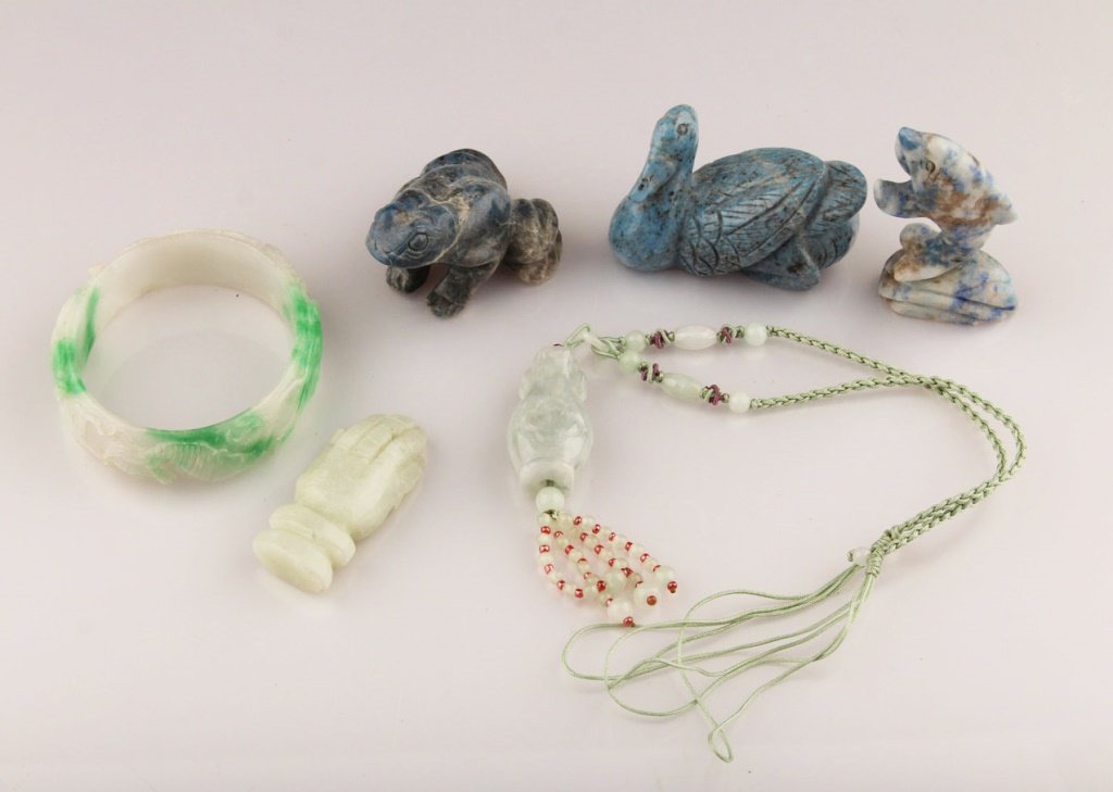 6 CHINESE JADE SODALITE JEWELRY FIGURINES (1 of 4)
