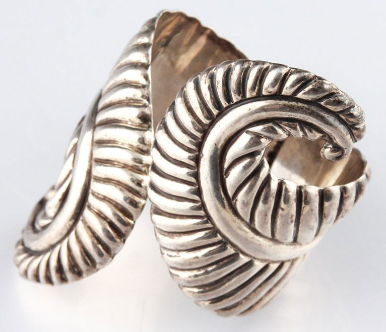 STERLING SILVER FEATHER MOTIF CUFF BRACELET (1 of 5)
