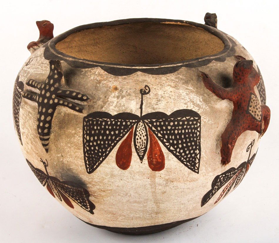 EARLY 20TH C. POLYCHROME ZUNI JAR (1 of 4)