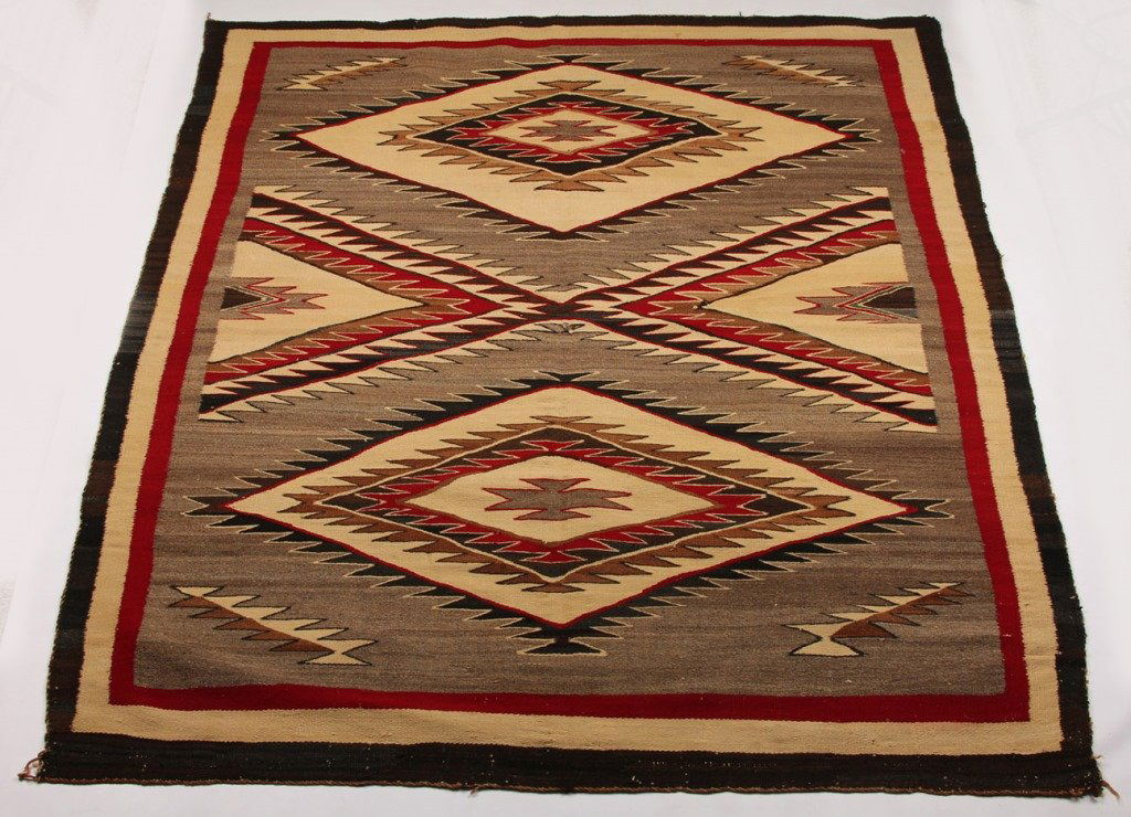 MID 20TH CENTURY NAVAJO RUG (1 of 4)