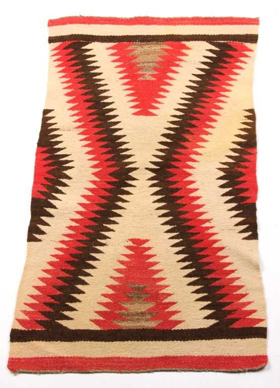MID 20TH CENTURY NAVAJO RUG (1 of 4)