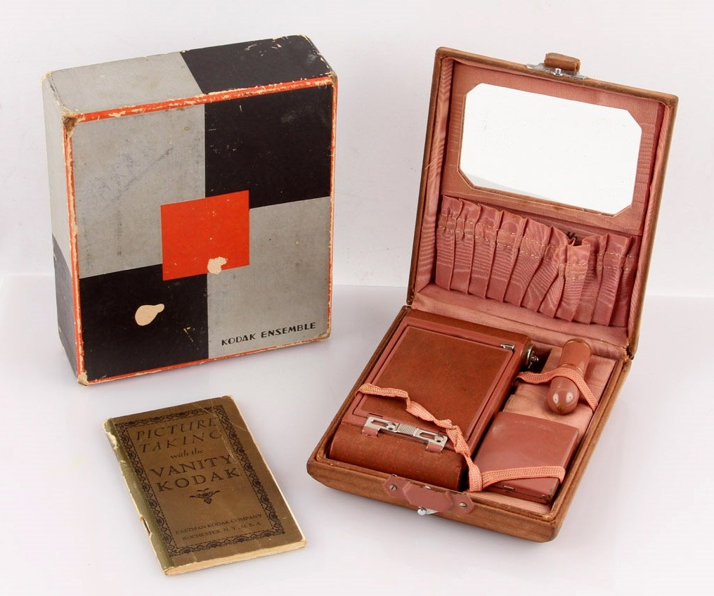 1920s KODAK ENSEMBLE VANITY CAMERA W/ ACCESSORIES (1 of 6)