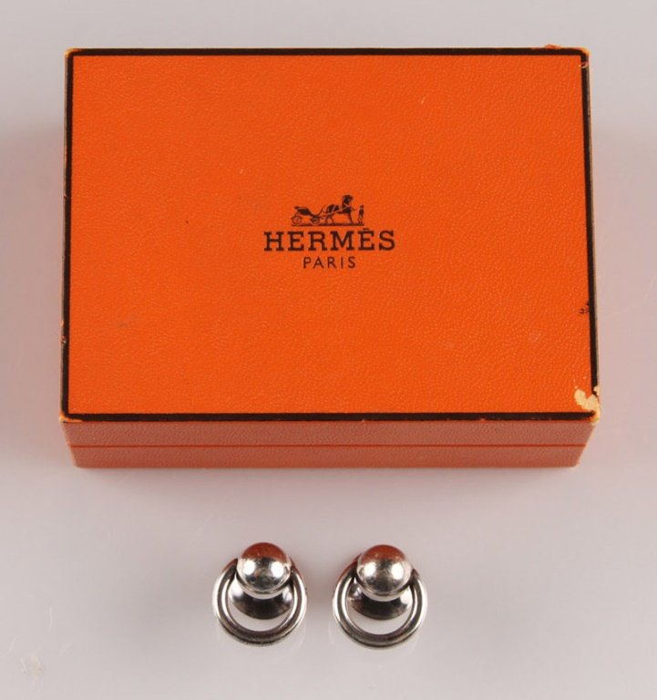 PAIR OF STERLING SILVER HERMES PARIS CUFFLINKS (1 of 4)