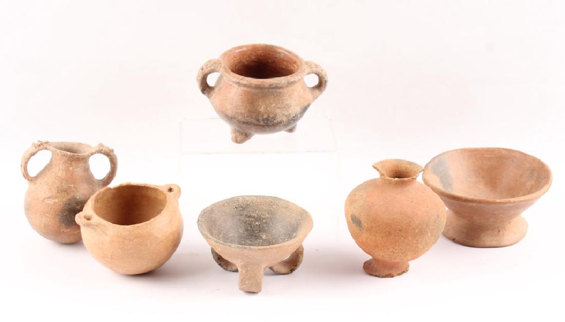 8 INDIGENOUS OF THE AMERICAS POTTERY PIECES (1 of 10)