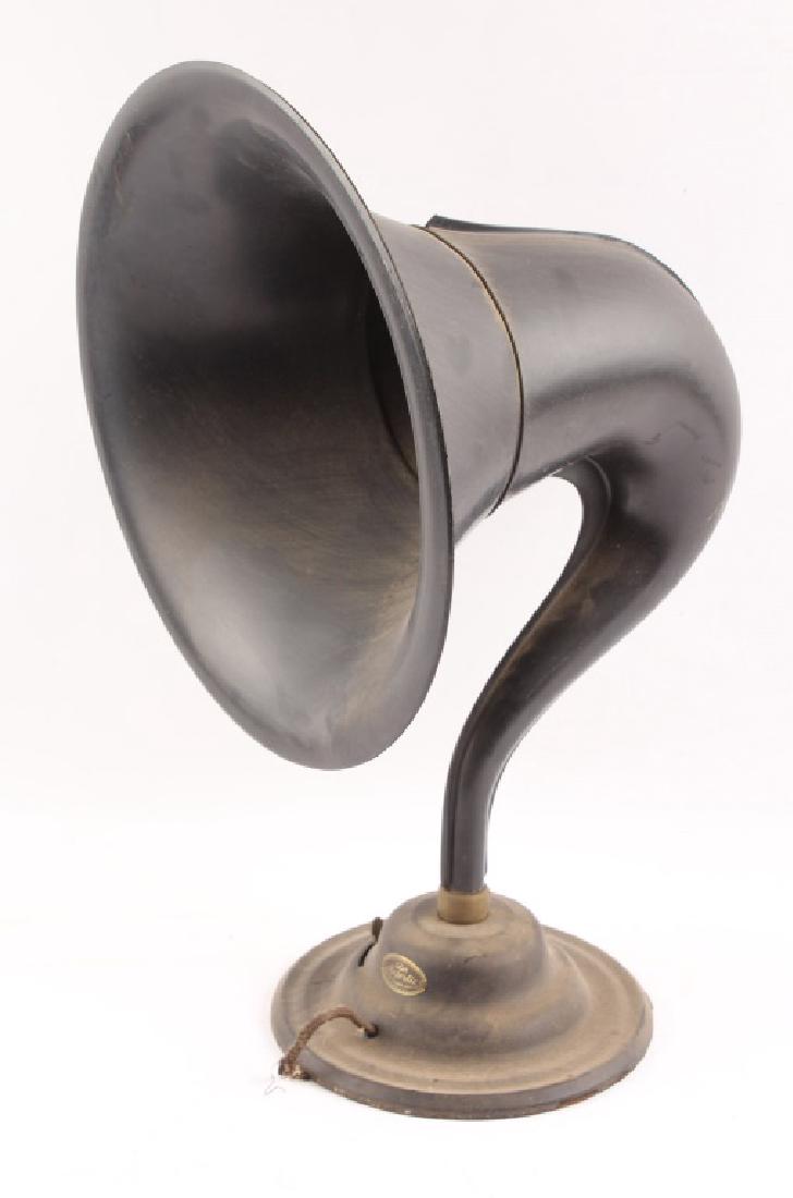 GGH MAJESTIC CHICAGO RADIO PHONOGRAPH SPEAKER HORN (1 of 3)