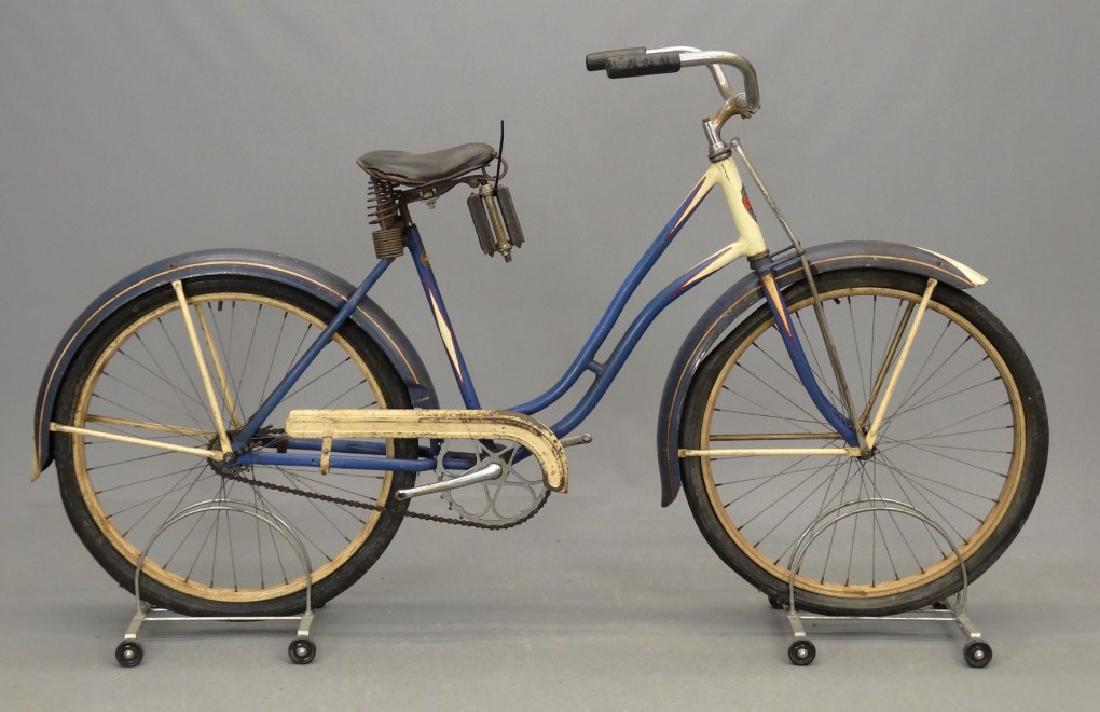 1940 Girl's Schwinn Bicycle (1 of 11)