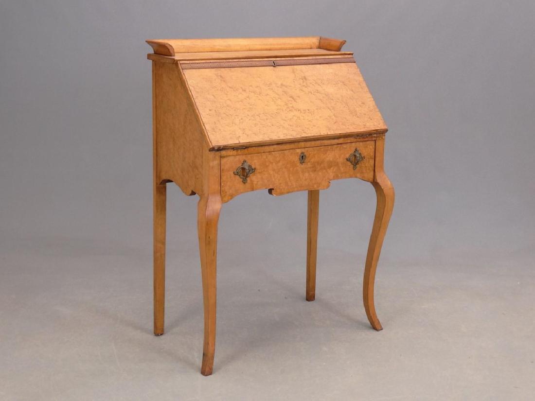 Birdseye Maple Desk (1 of 6)