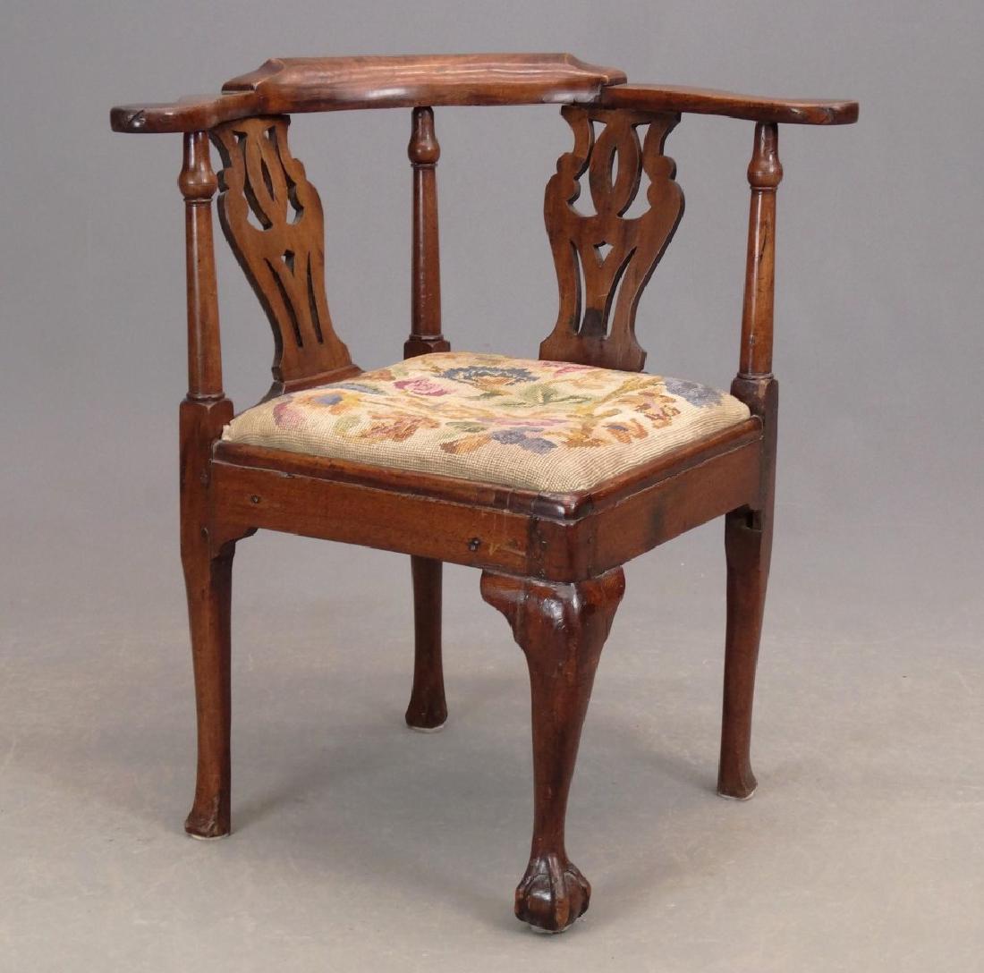 18th c. Corner Chair (1 of 8)