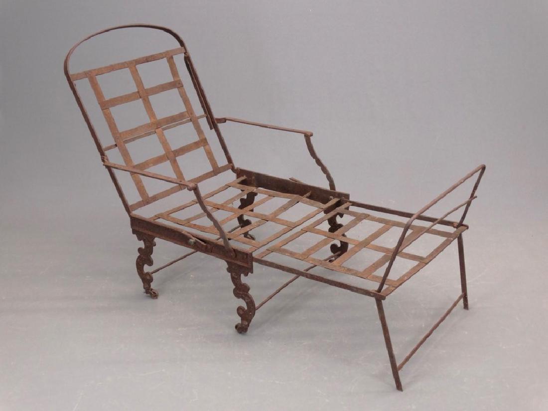 Early Iron Chaise (1 of 6)