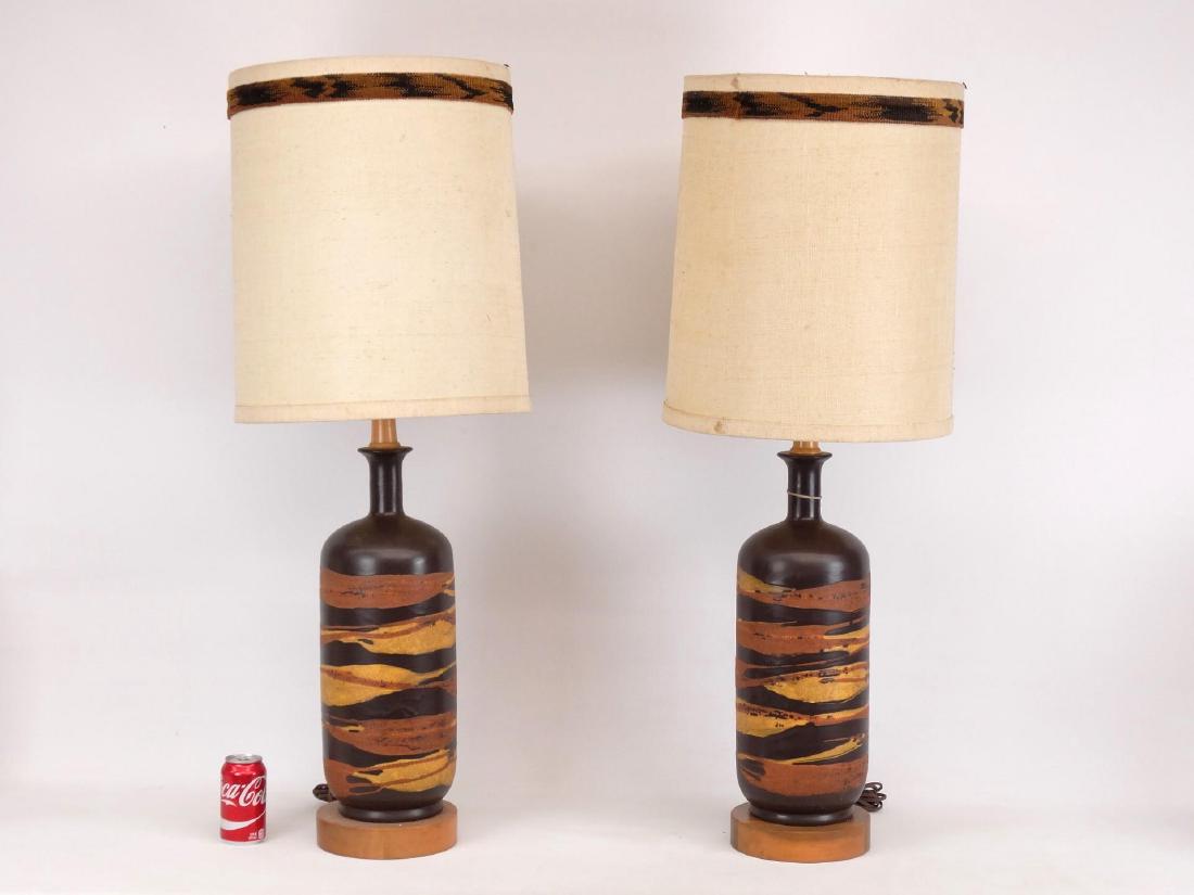 Pair Mid Century Royal Haeger Lamps (1 of 3)