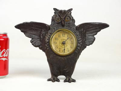 Cast Iron Figural Owl Clock