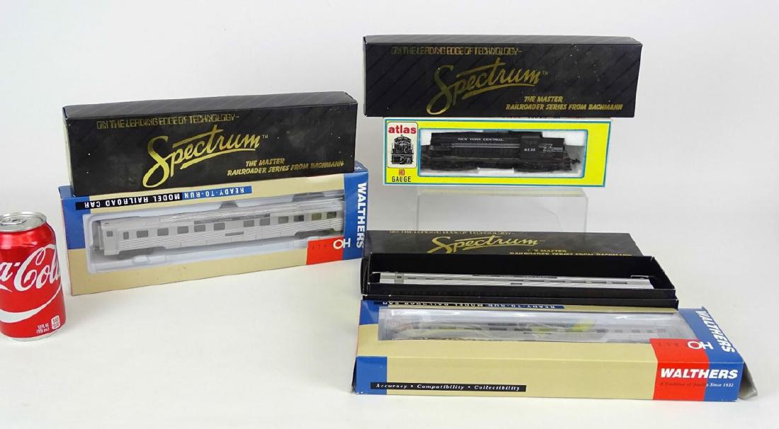 HO Scale Model Train Lot (1 of 8)