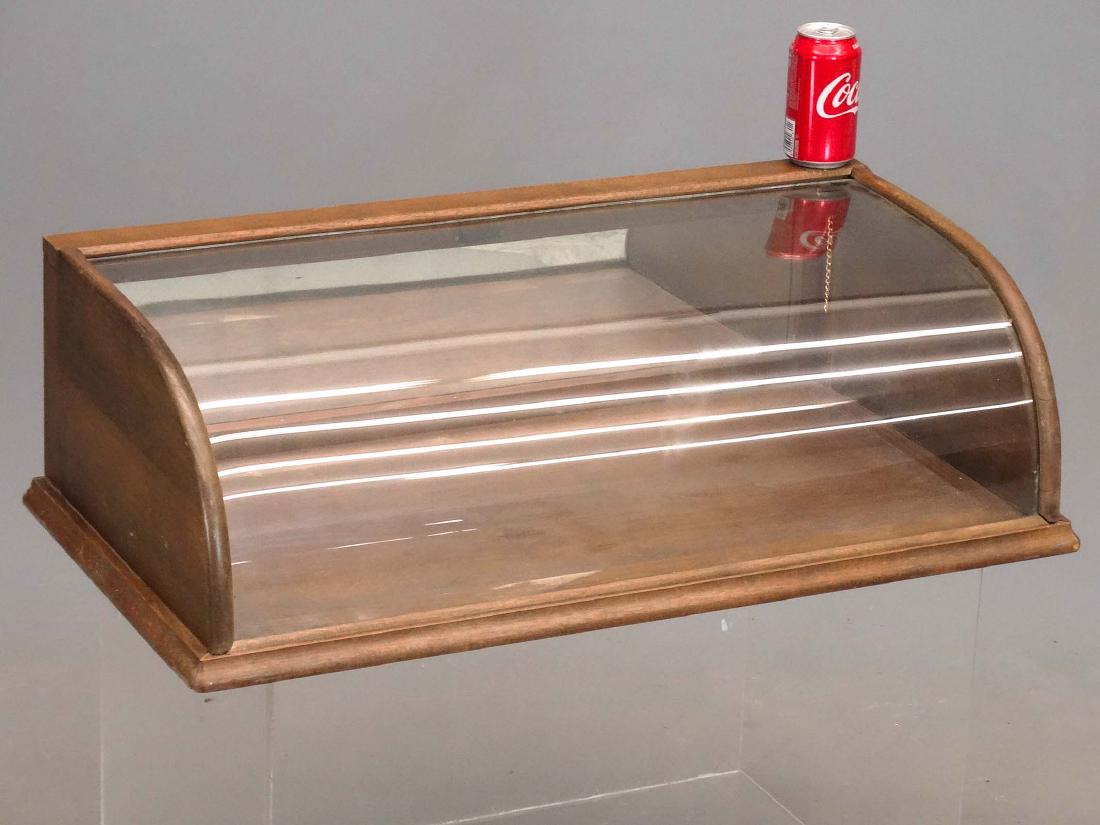 Table Top Showcase (1 of 2)