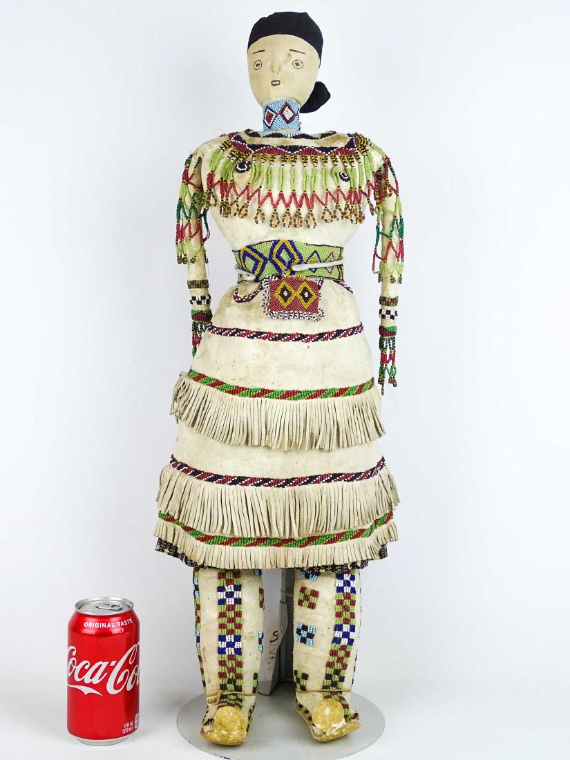 Native American Doll (1 of 7)