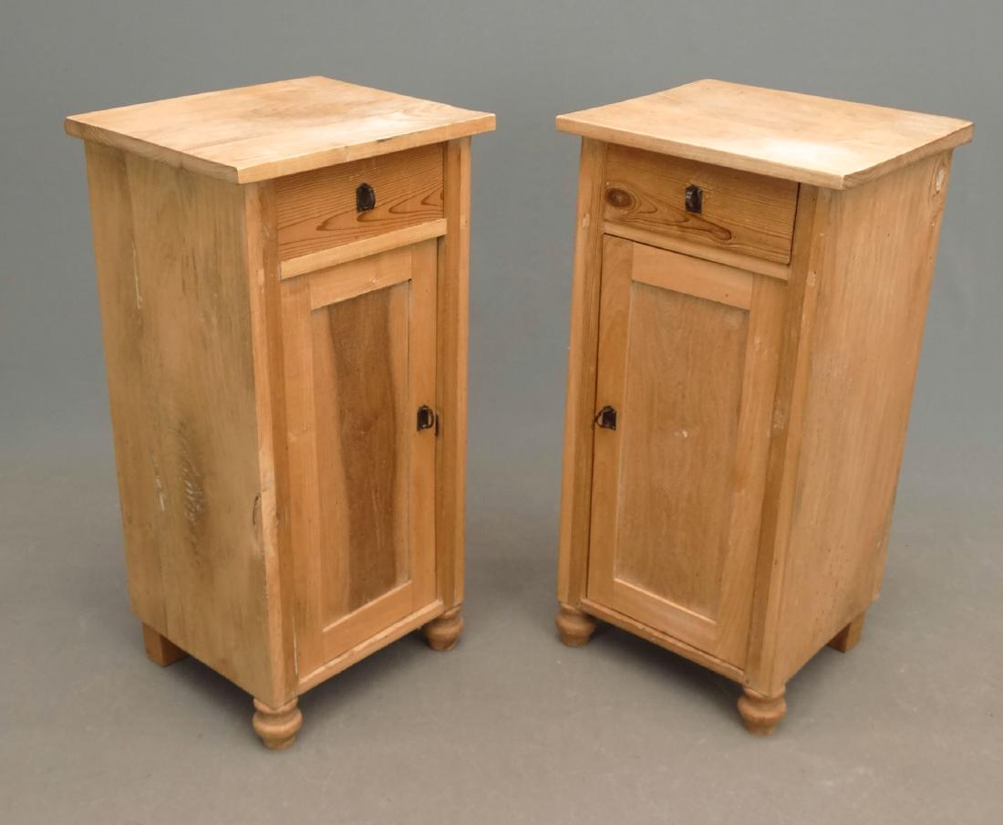 Pair Pine Night Stands (1 of 4)