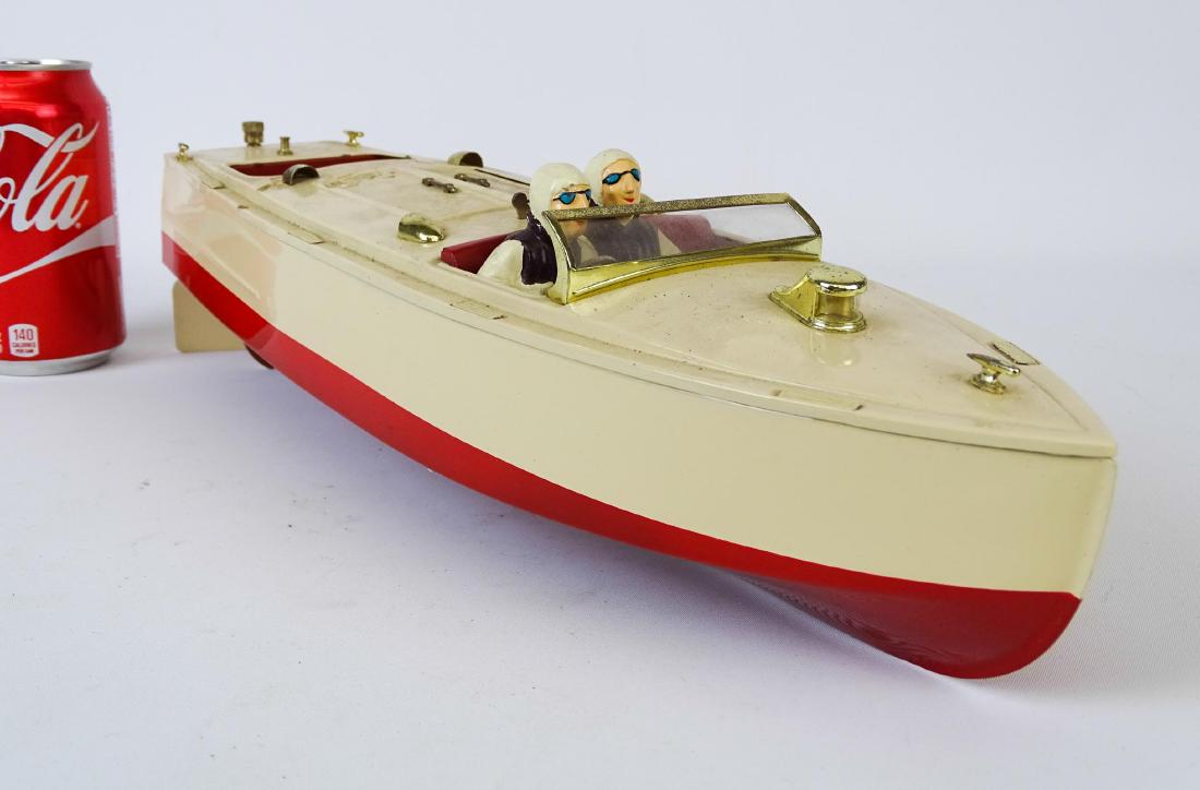 Lionel Toy Speedboat (1 of 7)