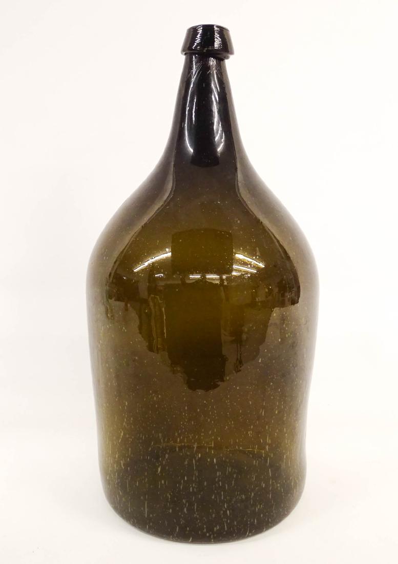 19th c. Bottle (1 of 4)