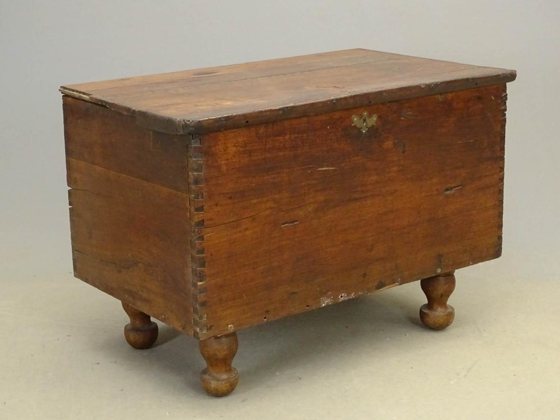 18th c. Hudson Valley Blanket Box (1 of 12)