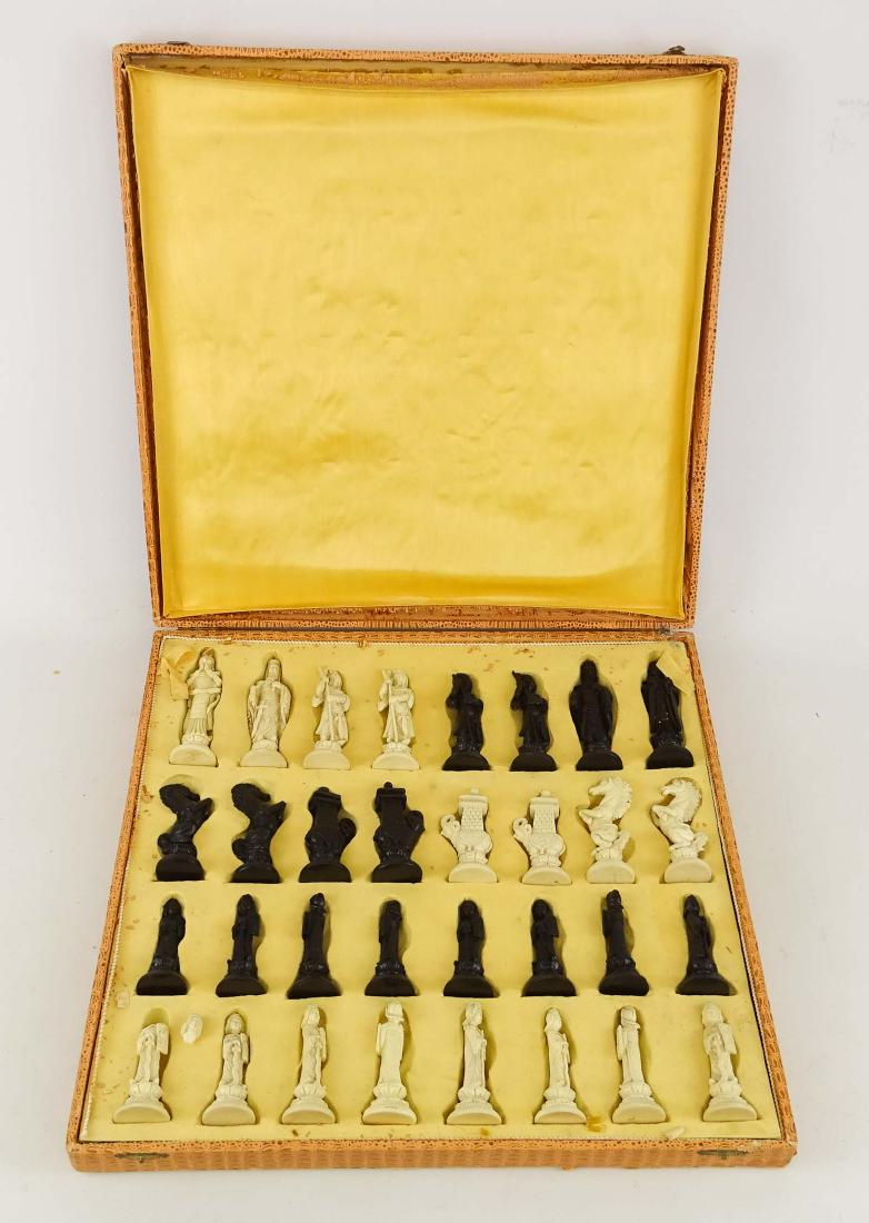 Vintage Chess Set (1 of 6)
